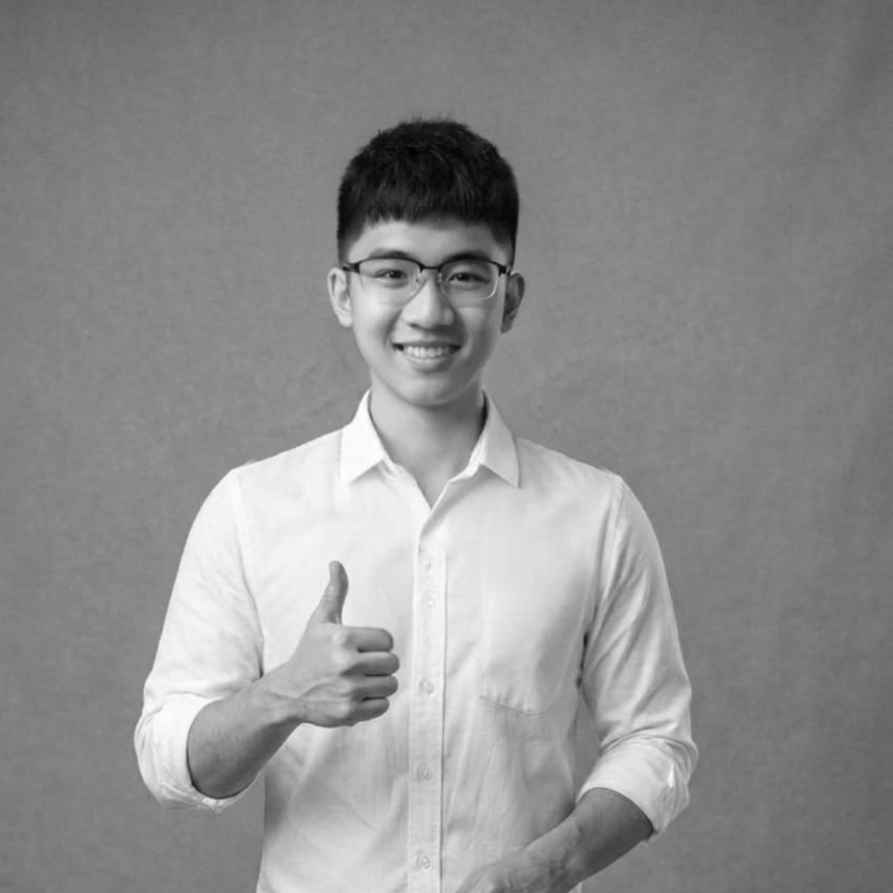 Winston, Graphic Designer & Video Editor
